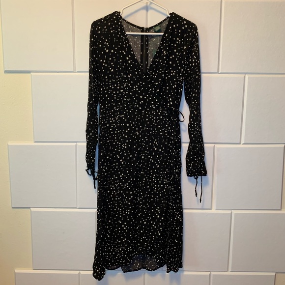 wild fable Dresses & Skirts - Wild Fable Black Dress White Stars Wrap LBD Sz XS